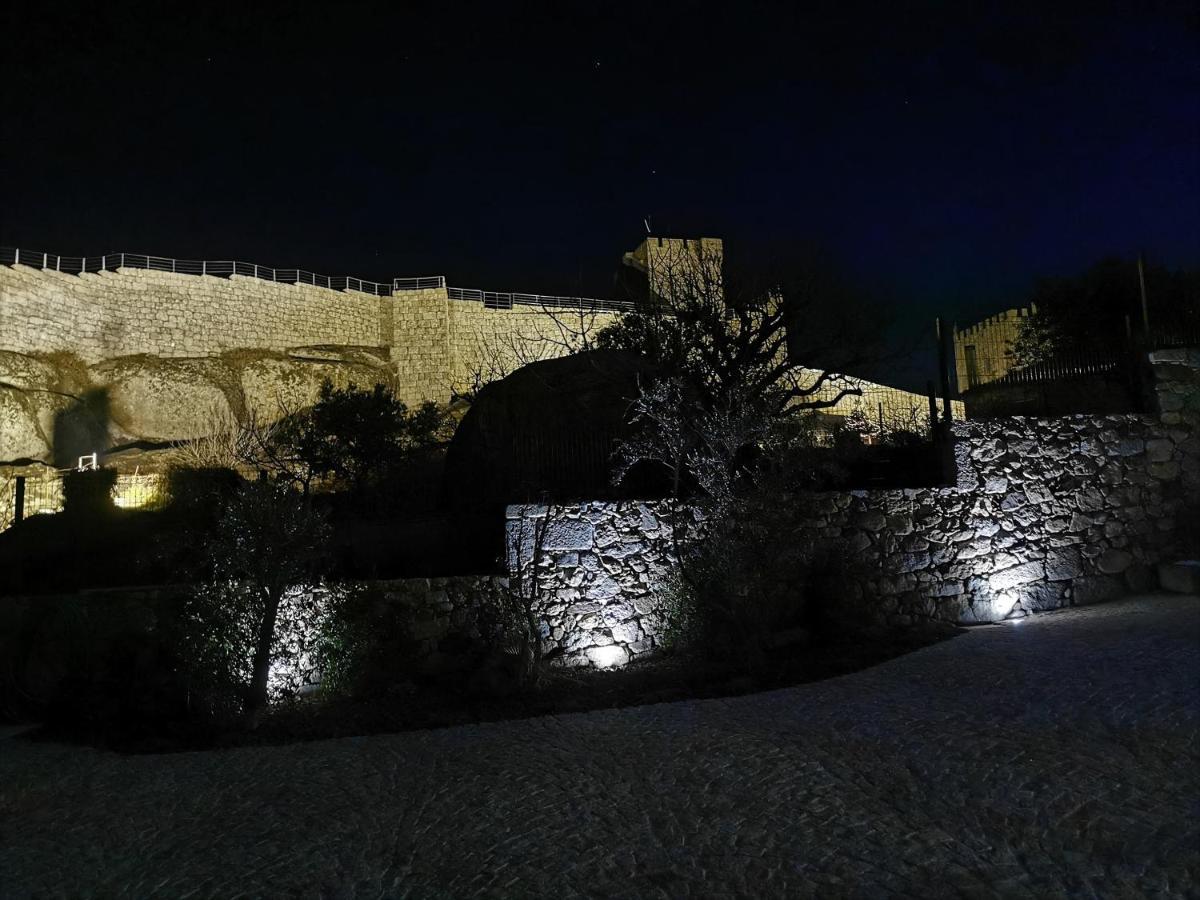 Villa Casa Do Penedo Castle House Linhares da Beira Esterno foto